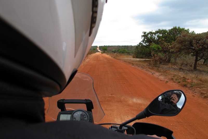 Estrada entre Lapinha da Serra e Santana do Riacho
