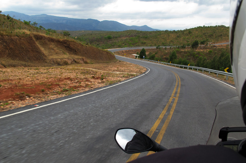 Estrada entre Serra do Cipó e Santana do Riacho