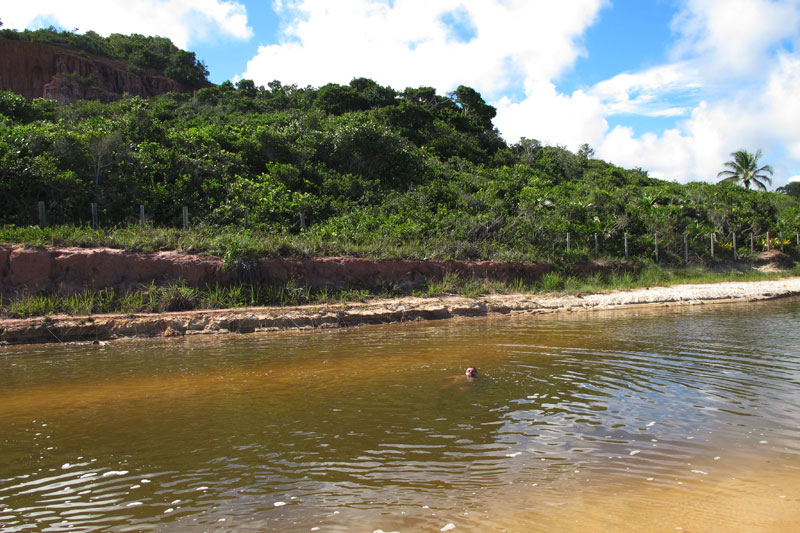 Rio da praia de Pitinga