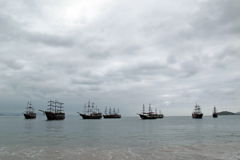Barco pirata em Canasvieiras, florianópolis