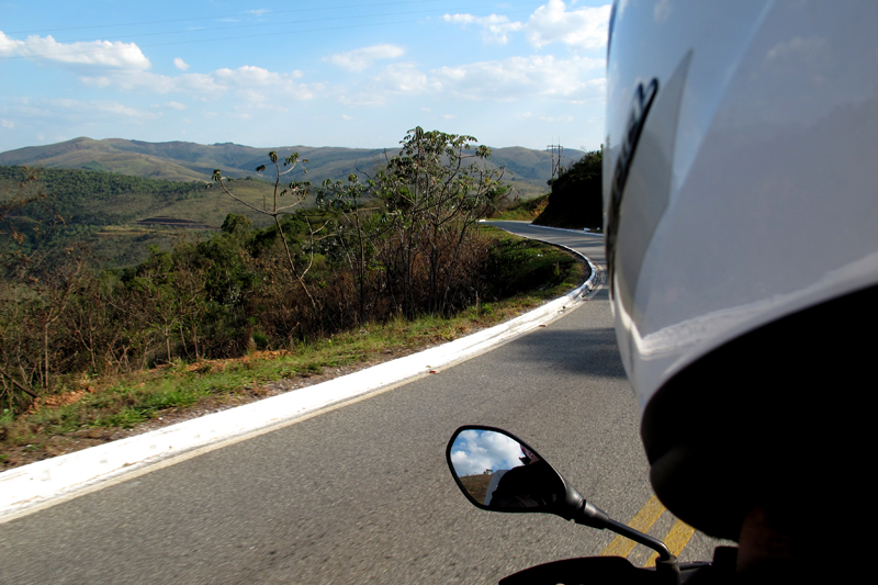 Trecho da estrada pela Serra de Caeté