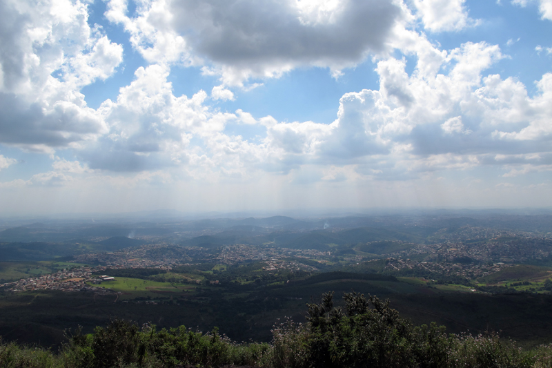 serra do rola moça casa branca