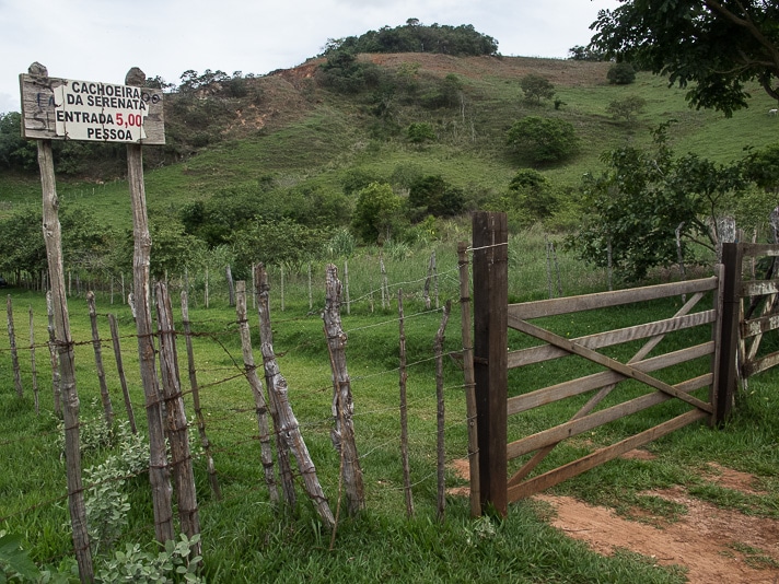 Cachoeira da Serenata em Itambé do Mato Dentro